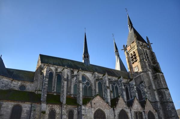 L'église Saint-Germain l'Auxerrois depuis la place ©NB-DT