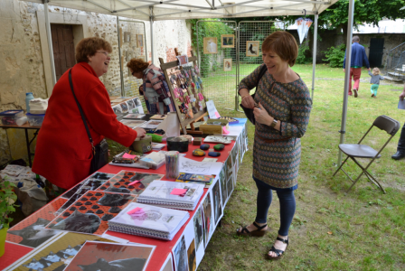 Un des stands des associations pendant Parc en fête